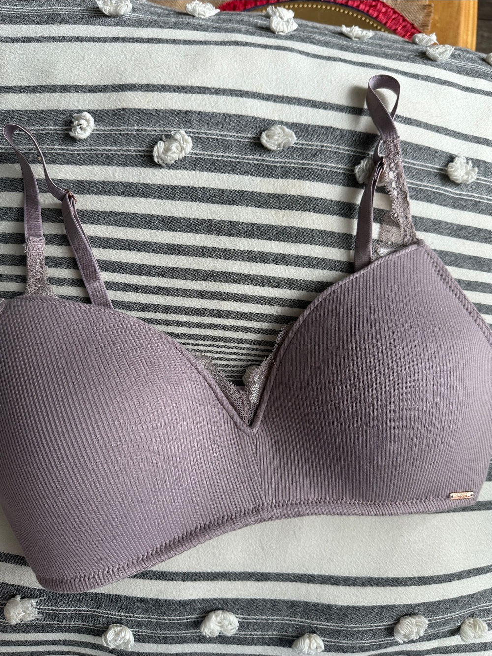 Wireless Ribbed Everyday Bra in Dusty Lavender